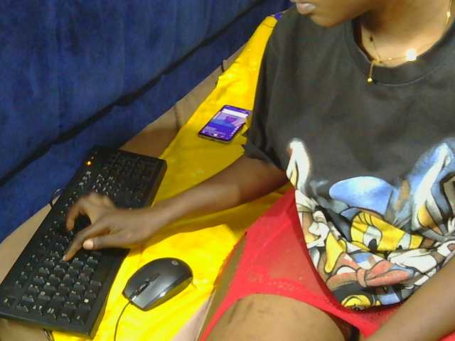 Nyangisexy1 live cam on BongaCams
