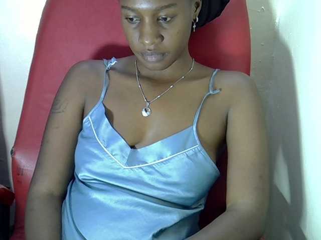 Nyangisexy1 live cam on BongaCams