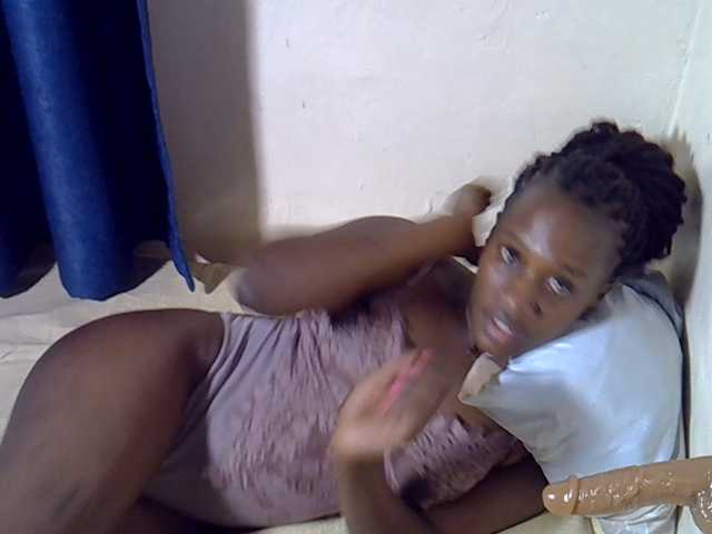 Nyangisexy1 live cam preview