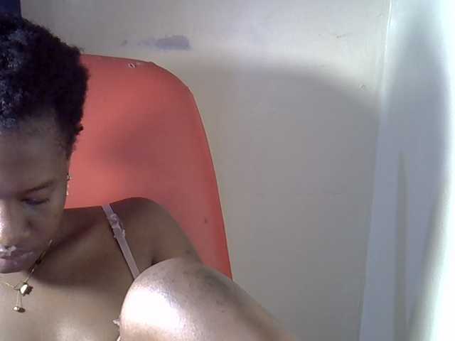 Nyangisexy1 live cam on BongaCams