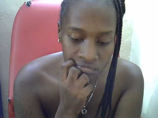Nyangisexy1 Cam en directo en BongaCams
