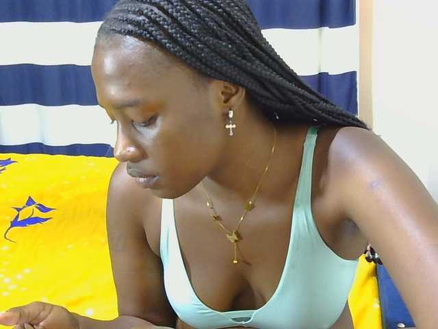 Nyangisexy1 live cam on BongaCams