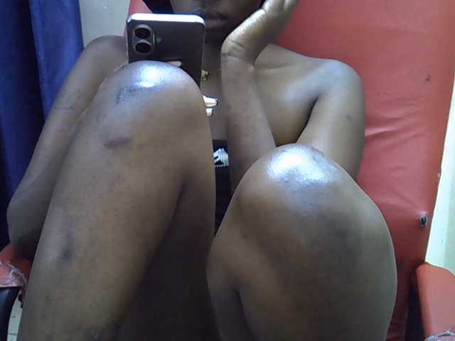 Nyangisexy1 live cam preview