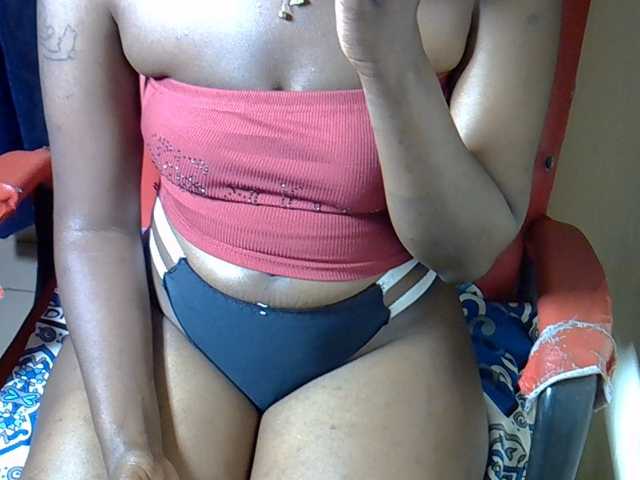 Nyangisexy1 live cam preview