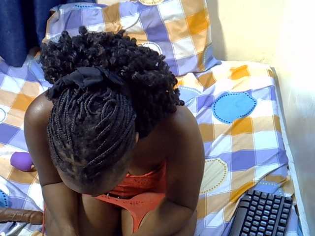 Nyangisexy1 live cam on BongaCams