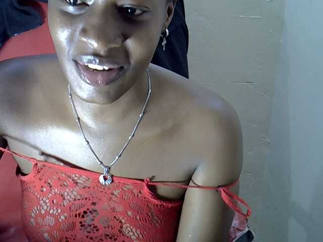 Nyangisexy1 live cam on UnifiedCams