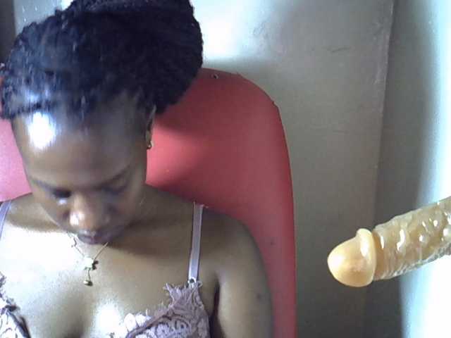 Nyangisexy1 live cam on BongaCams
