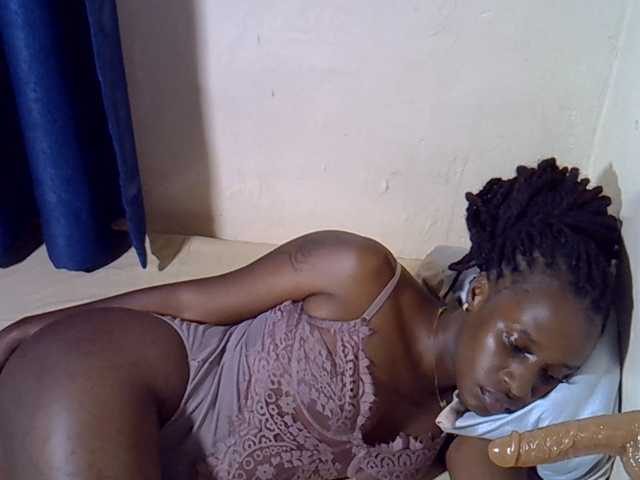 Nyangisexy1 live cam preview