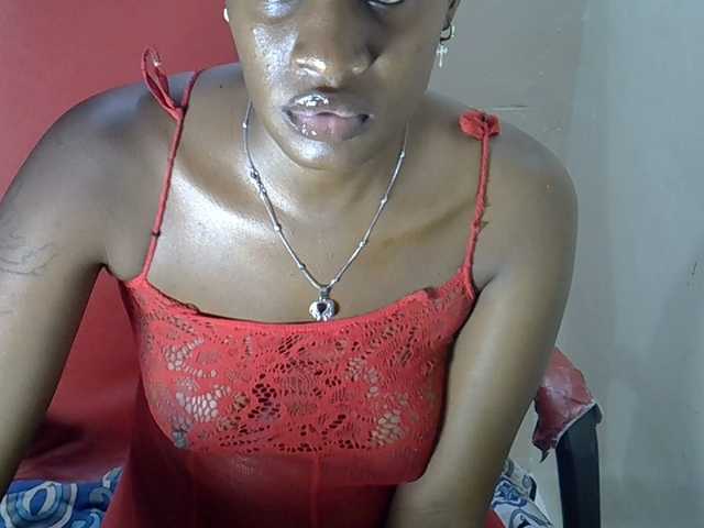 Nyangisexy1 live cam on UnifiedCams