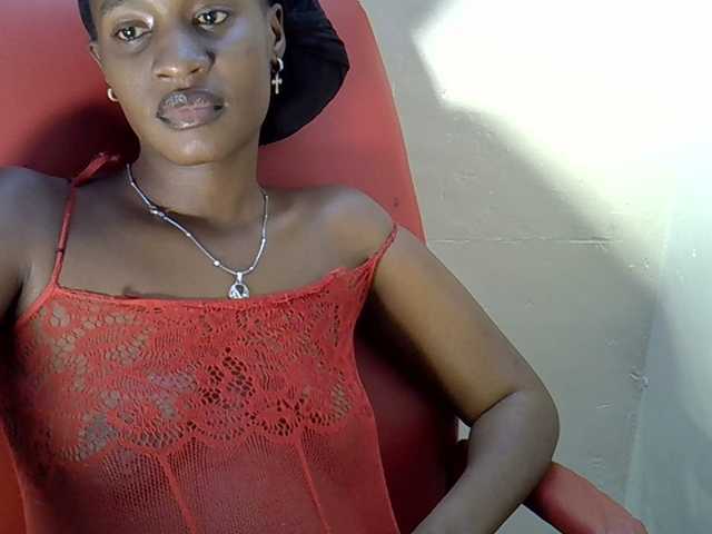 Nyangisexy1 live cam on UnifiedCams
