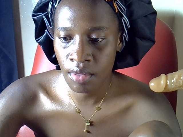 Nyangisexy1 live cam on BongaCams