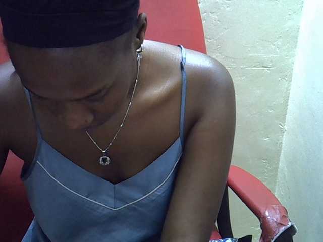 Nyangisexy1 live webcam show