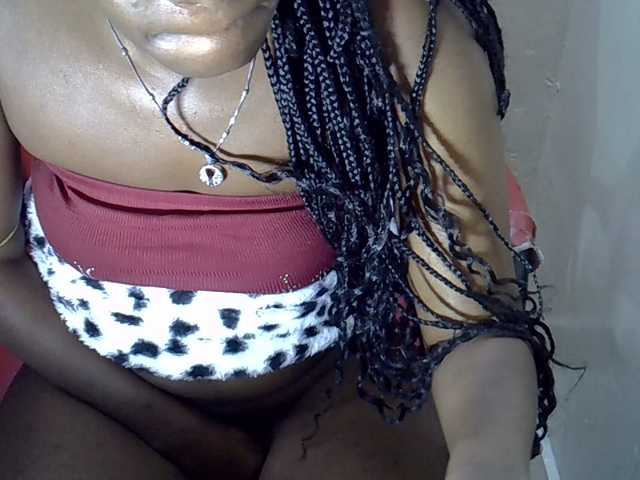Nyangisexy1 live webcam show