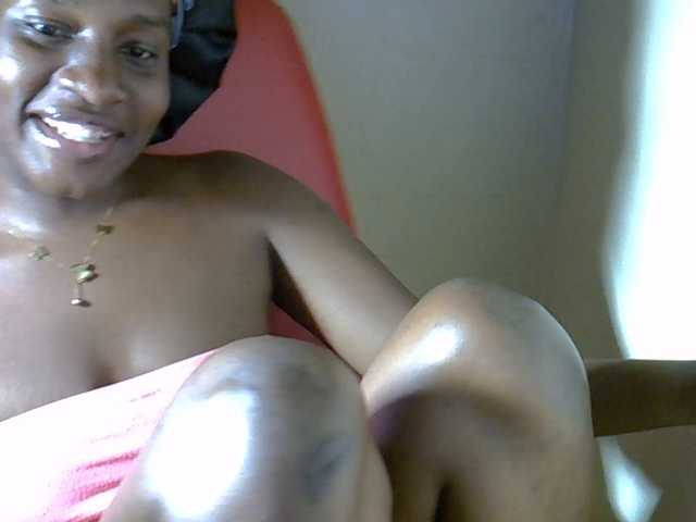 Nyangisexy1 live cam on BongaCams