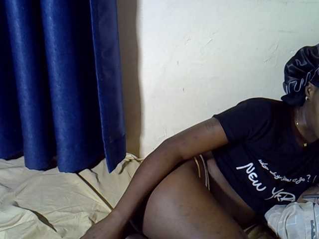 Nyangisexy1 live cam preview