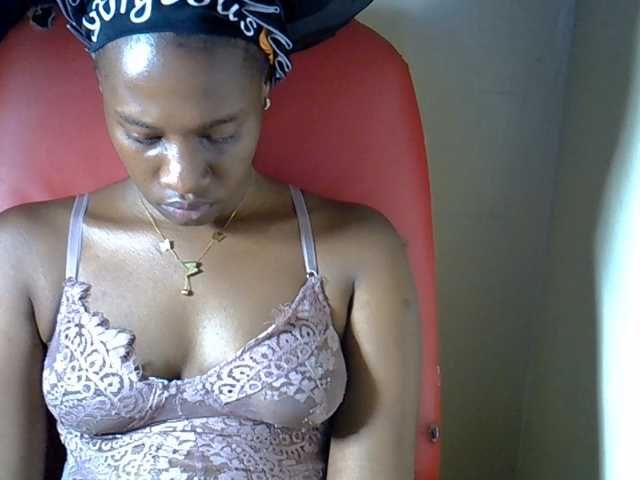 Nyangisexy1 live cam on BongaCams