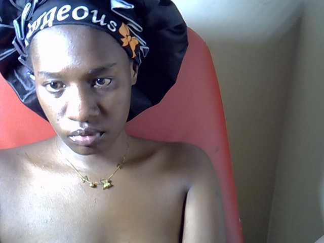 Nyangisexy1 live cam on BongaCams