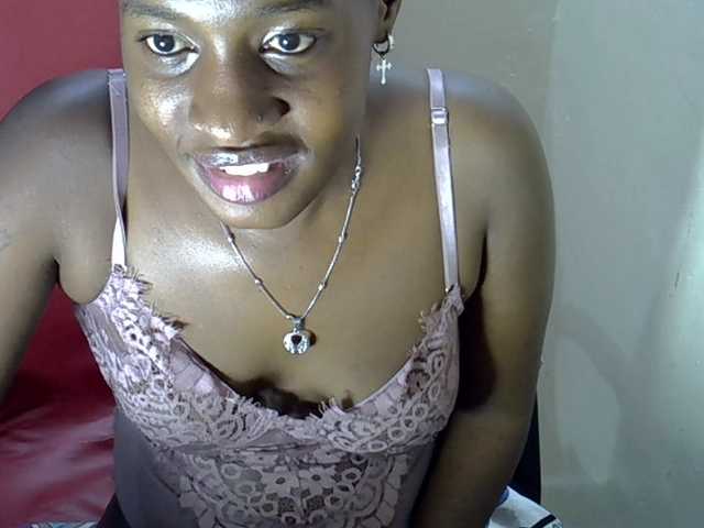 Nyangisexy1 live cam on BongaCams