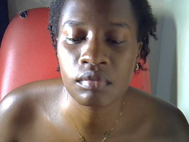 Nyangisexy1 live cam on BongaCams