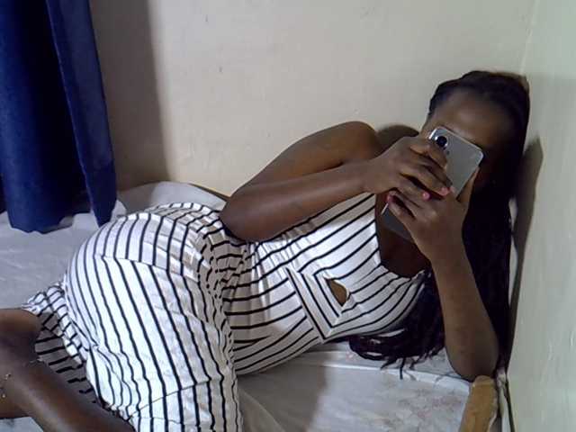 Nyangisexy1 live cam on BongaCams