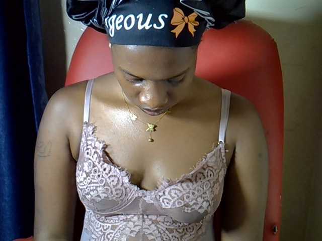 Nyangisexy1 live cam on BongaCams