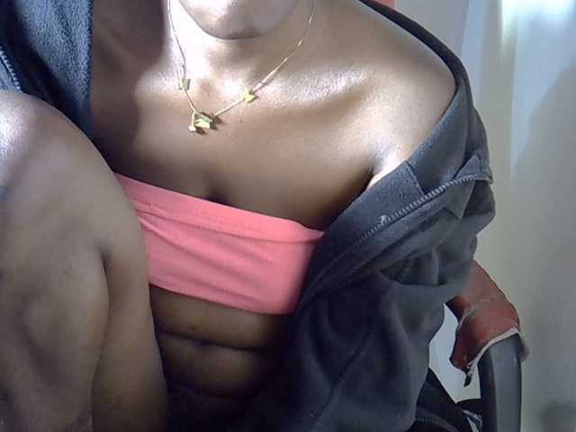 Nyangisexy1 live cam preview