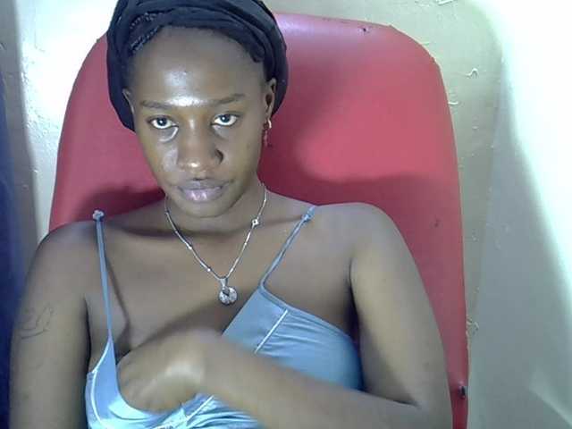 Nyangisexy1 live cam on BongaCams