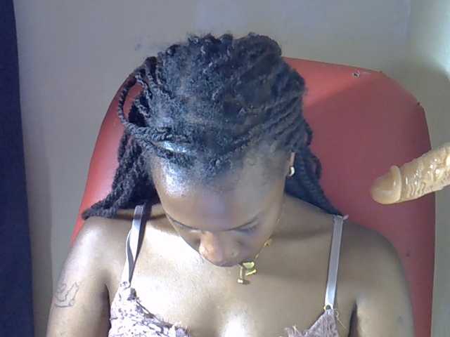Nyangisexy1 live cam on BongaCams