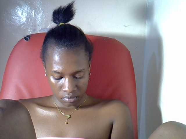 Nyangisexy1 live cam on BongaCams