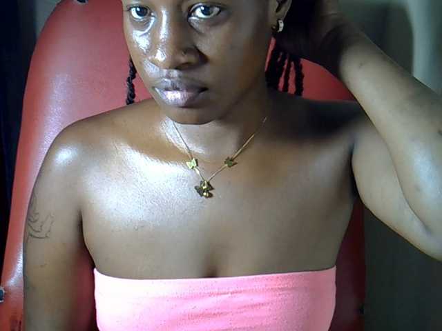 Nyangisexy1, modelo de webcam