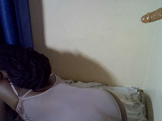 Nyangisexy1 live cam on BongaCams