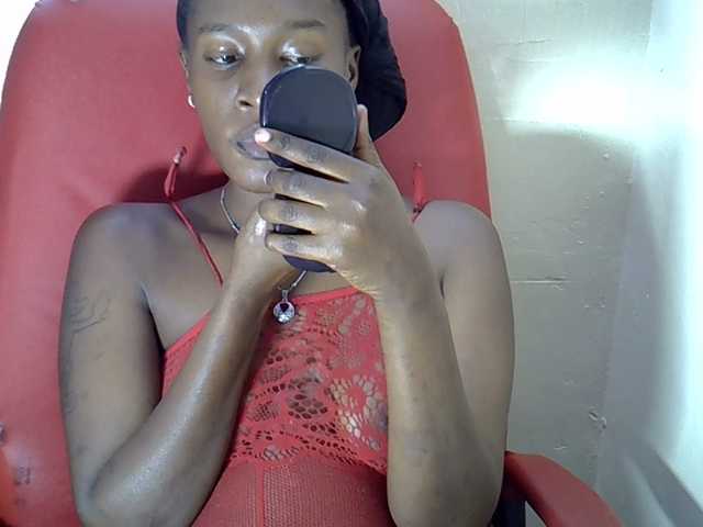 Nyangisexy1 live cam on UnifiedCams