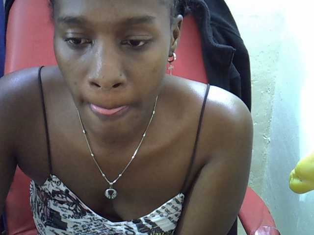 Nyangisexy1 live cam on BongaCams