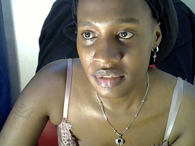 Nyangisexy1 live cam on UnifiedCams