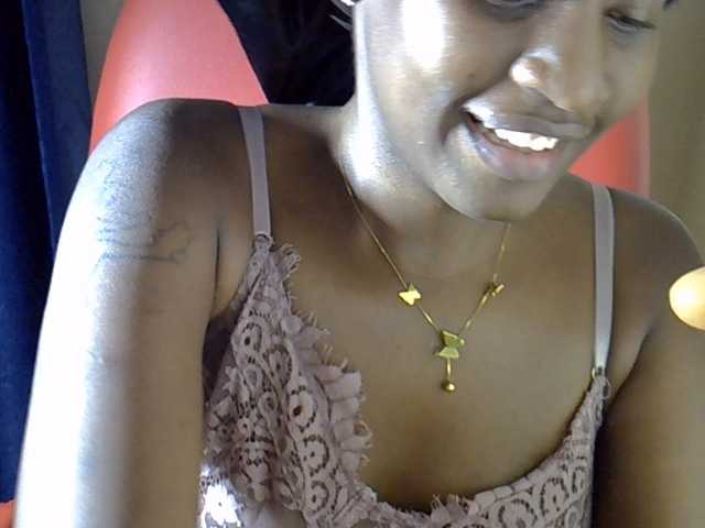 Nyangisexy1 live cam on BongaCams