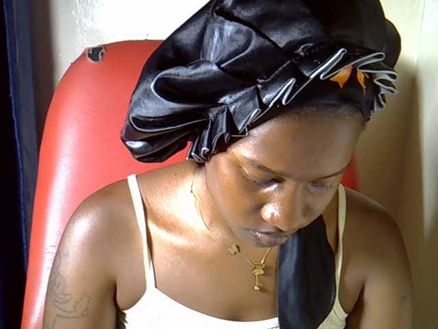 Nyangisexy1 live cam on BongaCams