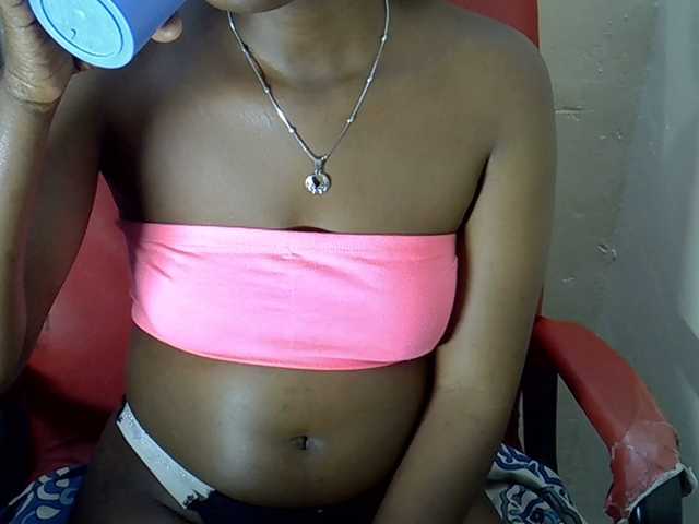 Nyangisexy1 live cam on BongaCams