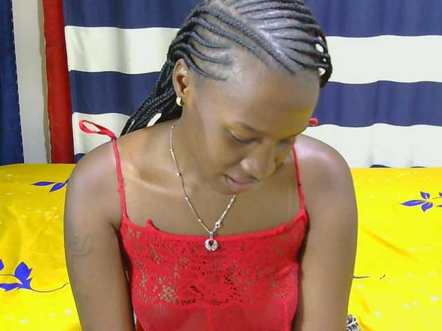 Nyangisexy1 live cam on BongaCams