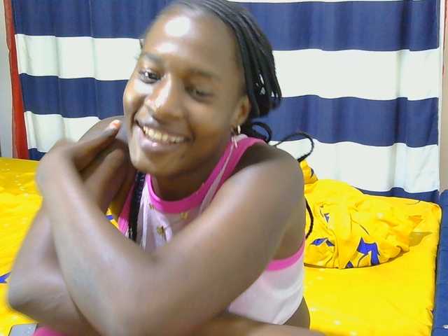 Nyangisexy1 live cam on BongaCams