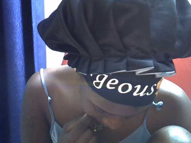 Nyangisexy1 live cam preview
