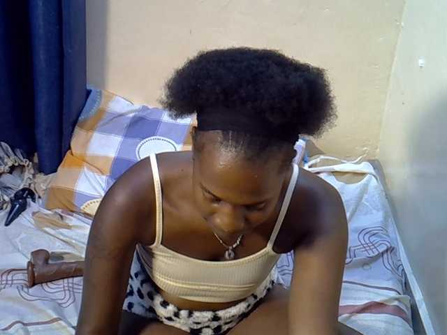 Nyangisexy1 live cam on BongaCams