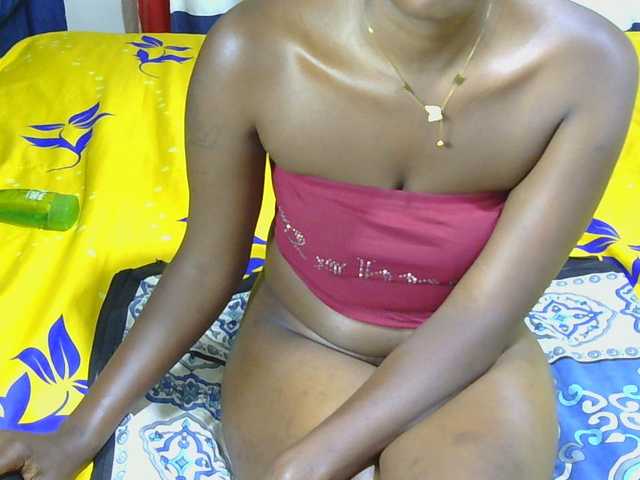 Nyangisexy1 live cam on BongaCams