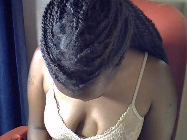 Nyangisexy1 live cam on BongaCams