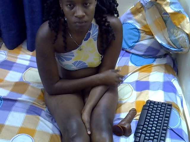 Nyangisexy1 live cam on BongaCams