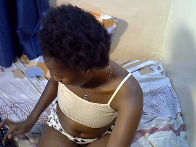 Nyangisexy1 live cam on BongaCams