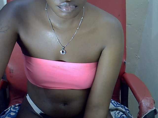 Nyangisexy1 live cam on BongaCams