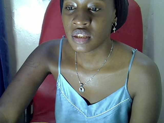 Nyangisexy1 live cam on BongaCams