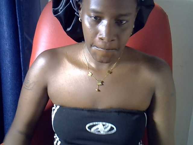 Nyangisexy1 live cam preview