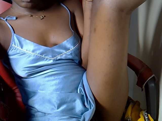 Nyangisexy1 live cam on BongaCams
