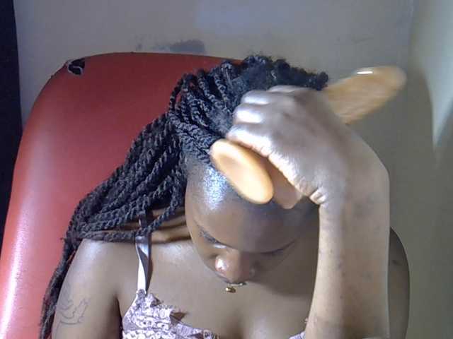 Nyangisexy1